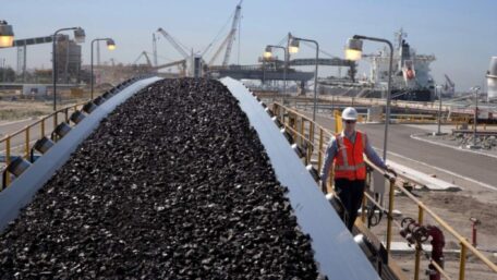 Україна планує експортувати вугілля до Польщі та збільшити постачання електроенергії.