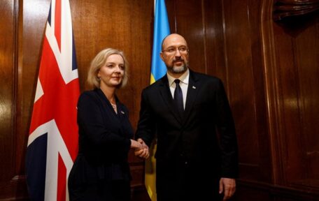 La Grande-Bretagne aidera l’Ukraine à acheter du gaz et à augmenter l’approvisionnement en armes.