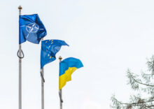 Większość Ukraińców popiera przystąpienie Ukrainy do NATO i Unii Europejskiej.