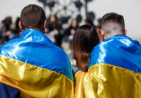 Большинство украинцев планируют перезимовать в Украине, несмотря на атаки на энергосистему со стороны России.