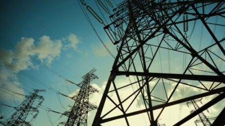L’Ukraine commence à tester l’importation d’électricité en provenance de Slovaquie.