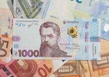 Українці зможуть обмінювати готівкову гривню на євро в Литві.