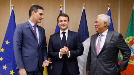 Francia, España y Portugal acuerdan construir un nuevo oleoducto.