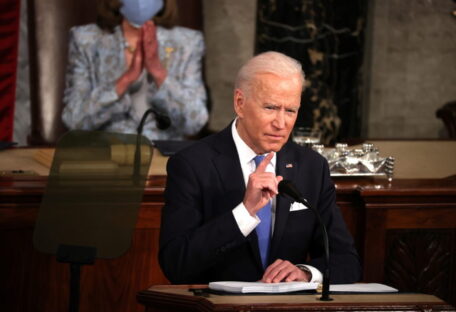 Biden prosi Kongres USA o uchwalenie do końca roku ustawy zapewniającej nową pomoc dla Ukrainy.