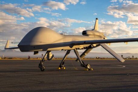Senatorowie USA wzywają Pentagon do przekazania dronów Gray Eagle Ukrainie.