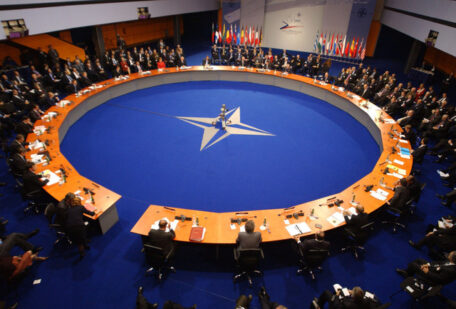 Zgromadzenie Parlamentarne NATO uznało Rosję za państwo terrorystyczne.