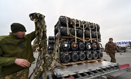 Большинство стран НАТО исчерпали свои запасы оружия для Украины.