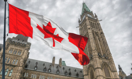 Canadá emite bonos del gobierno para apoyar a Ucrania.