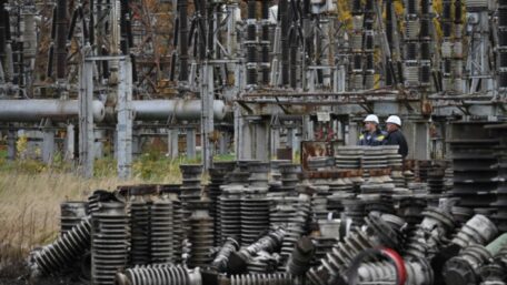 W poniedziałek siły rosyjskie wystrzeliły ponad 50 rakiet typu cruise przeciwko Ukrainie.