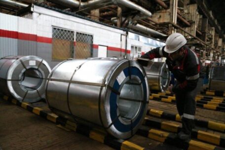 Виробництво сталі в Україні у 2022 році становить одну третину від рівня минулого року.