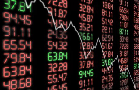 Акції українських компаній на Варшавській фондовій біржі падають уже три тижні.