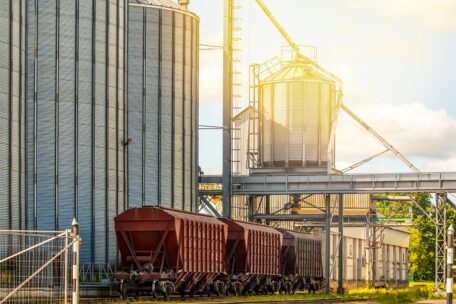 Belarus offers transit of Ukrainian grain through its territory to Lithuanian ports.