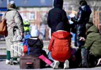 Українські біженці з березня платитимуть за проживання в Польщі.