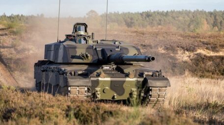 Großbritannien könnte der Ukraine bis zu 50 Panzer zur Verfügung stellen.