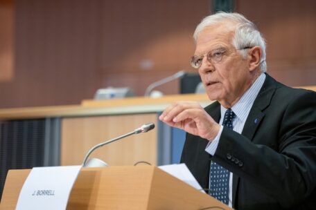 Borrell: El permiso de Ucrania para utilizar armas europeas contra objetivos en Rusia no equivale a la participación de la UE en la guerra.