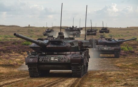 Polonia propone la creación de una coalición internacional de tanques para Ucrania.