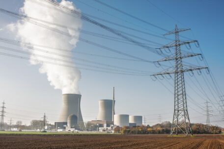 Ukrainian nuclear power plants will operate using Canadian uranium.