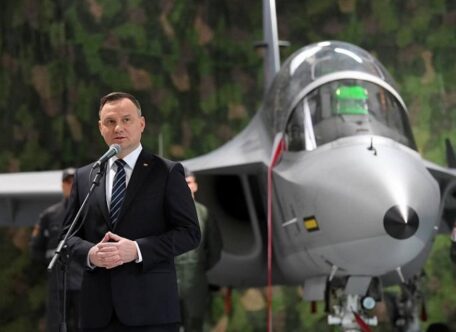 Poland is ready for negotiations with its allies regarding the transfer of F-16s to Ukraine.