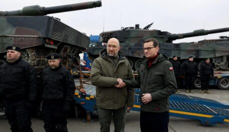 Poland has delivered the first Leopard 2A4 tanks and is ready to start training Ukrainian pilots on F-16 jets.