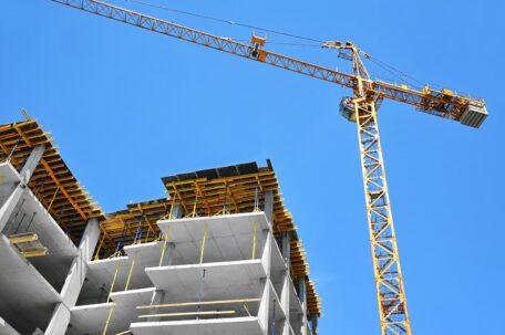 La construcción de nuevas viviendas en Ucrania se redujo en un 38%.