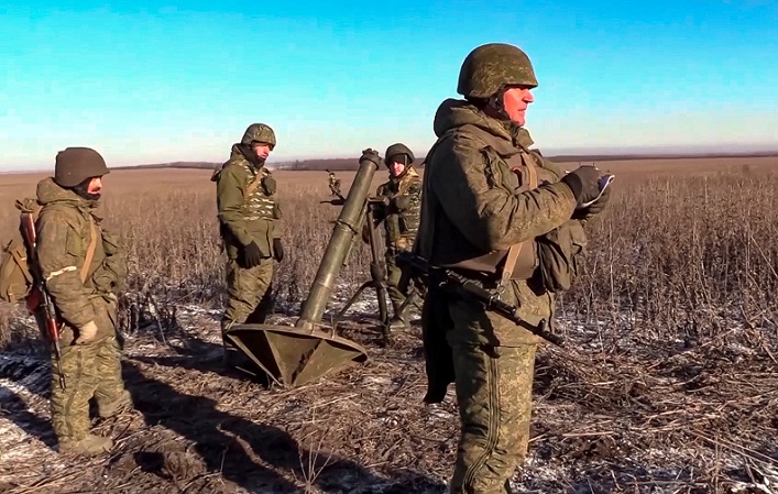 Росія готує відвертальний маневр під час наступу.