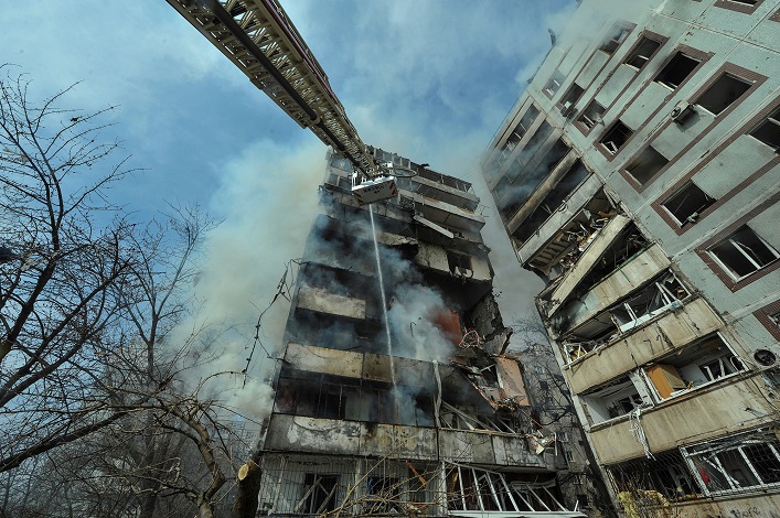 Rosja w ciągu ostatnich 24 godzin przeprowadziła dwa zmasowane uderzenia na budynki mieszkalne. 