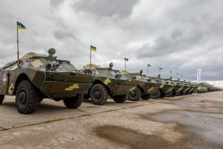 Die militärisch-industrielle Infrastruktur der Ukraine wird in westliche Rüstungsproduktionsketten eingebunden sein.