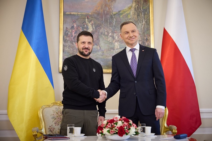 In Warsaw, Zelenskyy and Duda have agreed on a new defense aid package.