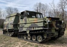 Німеччина передала Україні військову допомогу, куди увійшли всюдиходи Bandvagn 206.