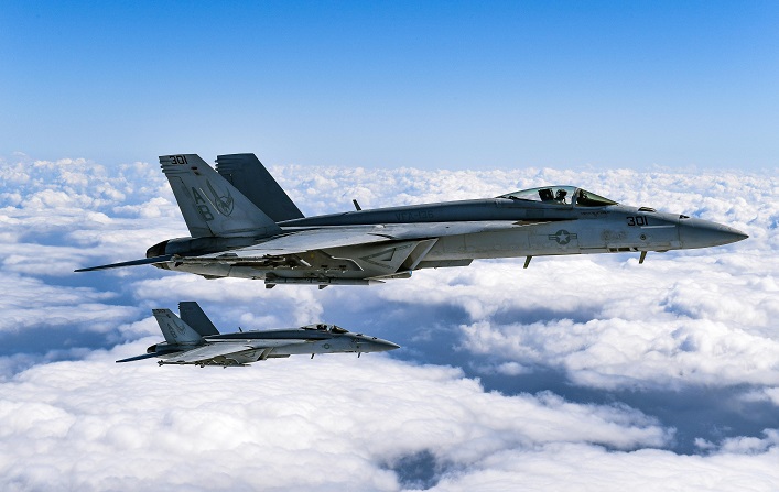 Australia planea transferir cazas F/A-18 Hornet y vehículos blindados Hawkei a Ucrania.