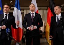 Duda calls for Ukraine’s NATO membership, while Scholz and Macron only discuss security guarantees.