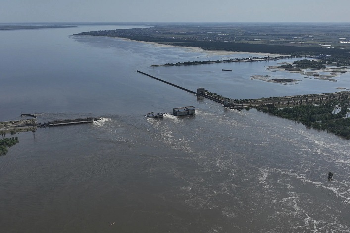 Взрыв Каховской ГЭС лишил оккупантов контроля над 375 квадратными километрами территории.