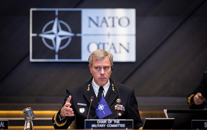 NATO: Ukraina ma prawo do przeprowadzenia ostrożnej kontrofensywy.