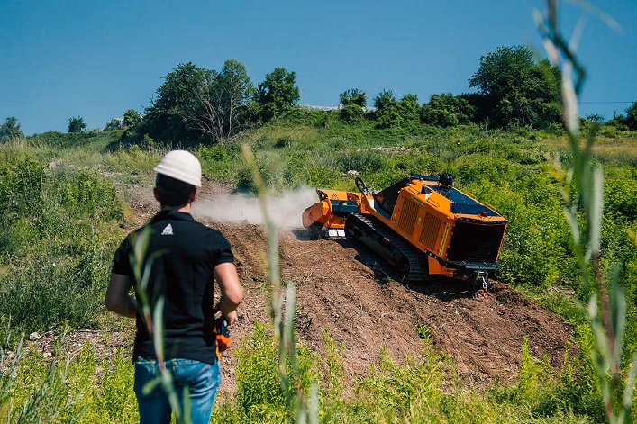 Україна планує розмінувати 80% потенційно забруднених земель за 10 років, тому підтримуватиме власних виробників техніки та обладнання.