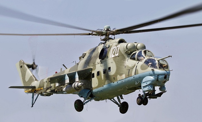 Polonia ha transferido 10 helicópteros Mi-24 a Ucrania, Eslovaquia entregará 16 obuses y la República Checa proporcionará un simulador para entrenar pilotos de F-16 .