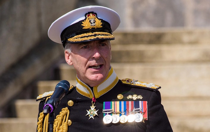 Le commandant en chef britannique rejette les critiques sur la lente offensive de l’Ukraine. 