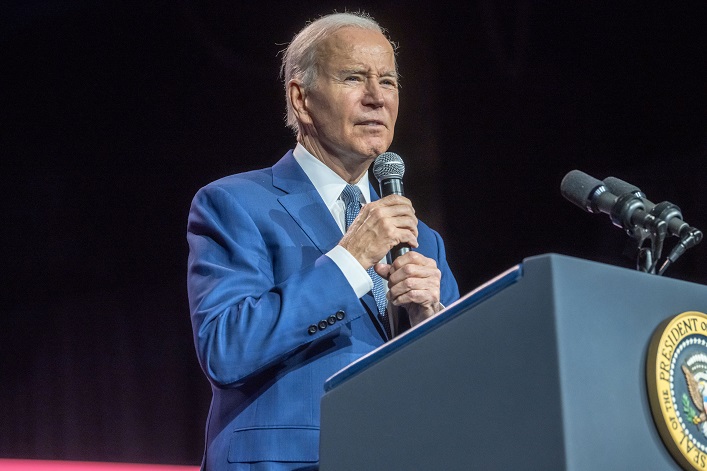 Joe Biden est prêt à faire un compromis sur la sécurité aux frontières pour obtenir 61 milliards de dollars d’aide à l’Ukraine.