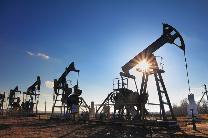 NBU przewiduje niewielki wzrost cen ropy w drugiej połowie roku,