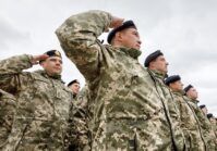 Україна витрачає третину свого бюджету на виплати військовим.