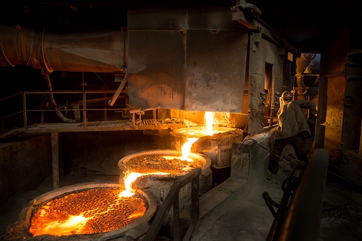 L’Ukraine a augmenté sa production d’acier de près de 400% et la Fédération de Russie, malgré les sanctions, parvient toujours à produire des volumes importants de ce produit.