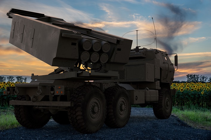 Die USA haben ein 100-Millionen-Dollar-Militärhilfepaket mit HIMARS bereitgestellt, während Deutschland Kyjiw mit einem großen Paket von 1,3 Mrd. EUR mit IRIS-T-Systemen überrascht.