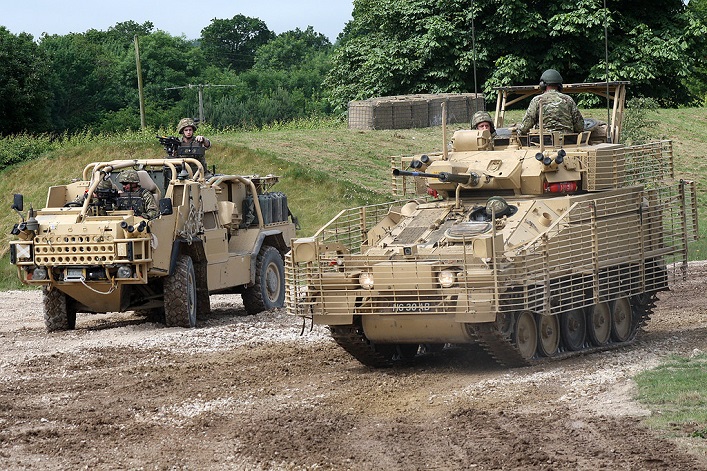 Die Ukraine wird gepanzerte Scimitar-Aufklärungsfahrzeuge aus Großbritannien und 100 Zetros-Militärlastwagen von Mercedes erhalten.
