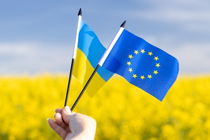 The EU is against simplified accession for Ukraine, even if Kyiv agrees to negotiate with Russia to end the war.