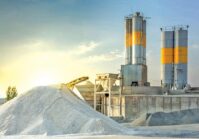 Ирландская компания хочет купить два цементных завода в Украине.