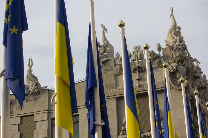 The EU will not start accession negotiations with other countries without a corresponding decision regarding Ukraine.