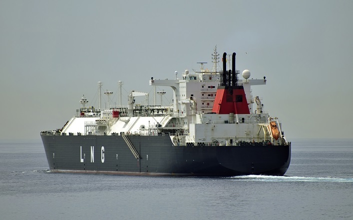 UE wprowadzi sankcje przeciwko rosyjskiemu LNG, uderzając w Moskwę i jej azjatyckich partnerów.