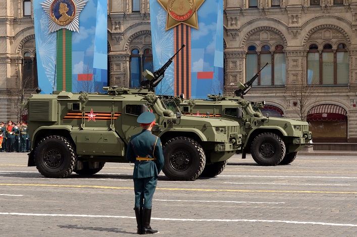 РФ збільшить військовий бюджет до рекордного з часів СРСР рівня, а у 2021 році іноземний бізнес забезпечив третину військового бюджету агресора.