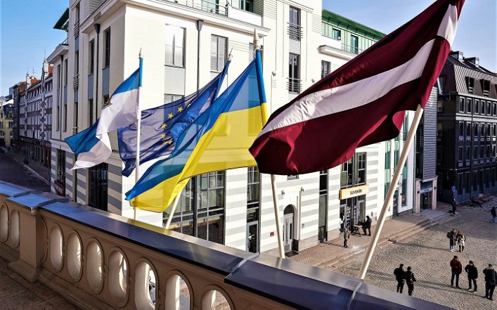 The Latvian Parliament calls for the start of negotiations for Ukraine to join the EU, and Austria implores the EU not to give Ukraine priority over Bosnia and Herzegovina.