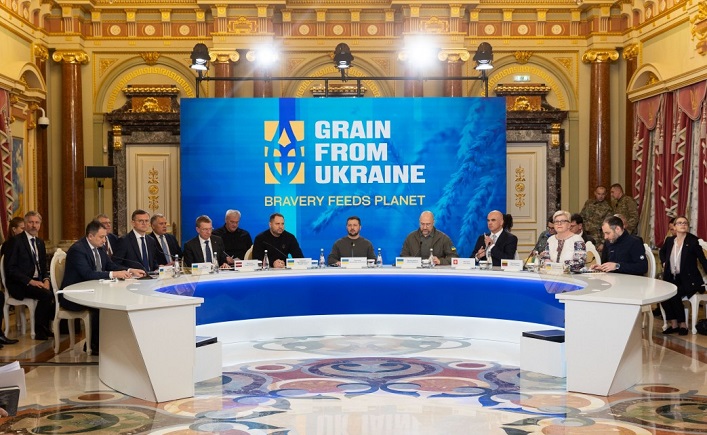 Résultats du deuxième sommet international «céréales d’Ukraine»: 100 millions de dollars ont été accumulés pour poursuivre l’initiative.