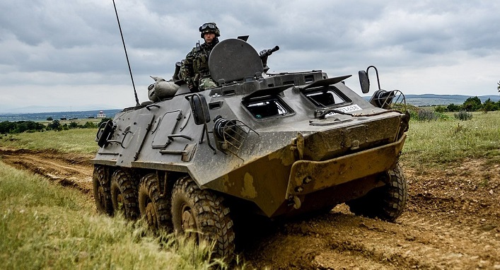 Болгарія передасть Україні бронетранспортери попри вето президента.